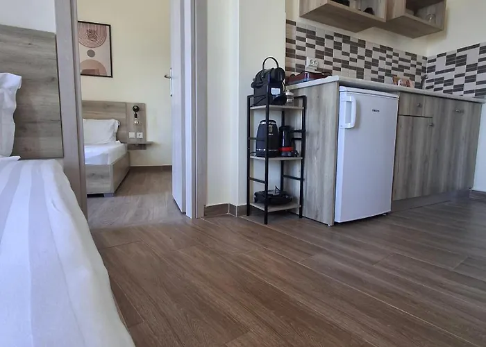 Aurora Aparthotel 3*